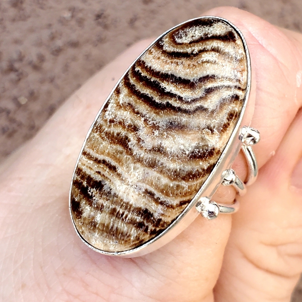 New Aragonite 925 Silver Ring.